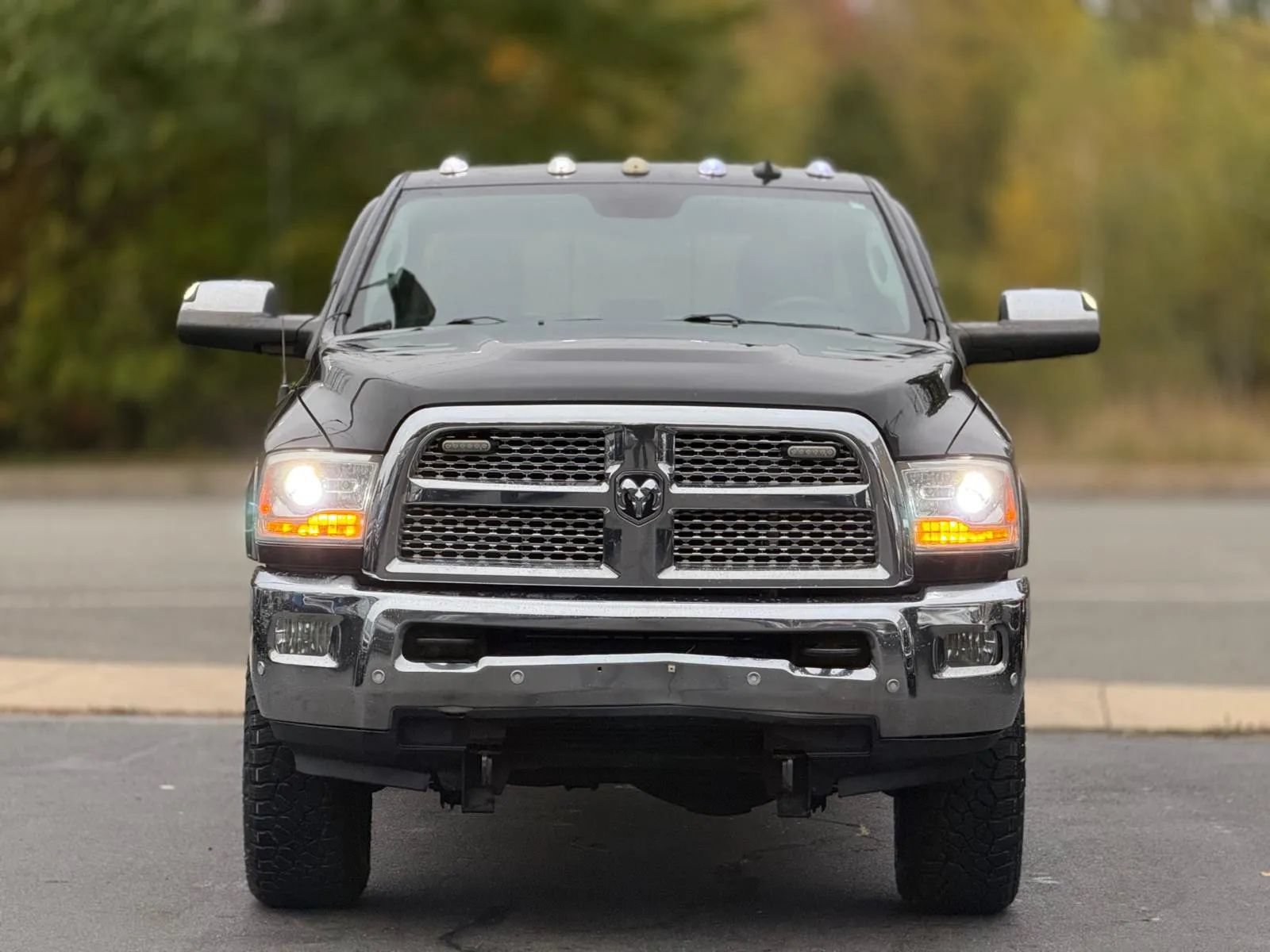 Used 2016 RAM 2500 Laramie w/ Convenience Group AWD/4WD image 3
