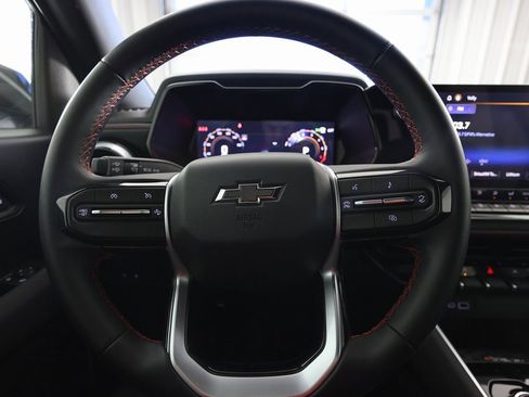 Used 2024 Chevrolet Colorado Z71 w/ Z71 Convenience Package 2 image 19