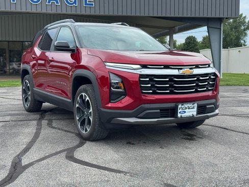 Used 2026 Chevrolet Equinox LT w/ Convenience Package II AWD/4WD image 1