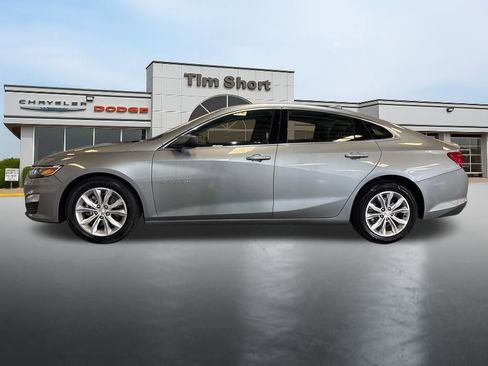 Used 2023 Chevrolet Malibu LT image 2