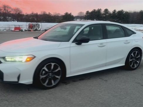 Certified 2025 Honda Civic Sport Touring image 4