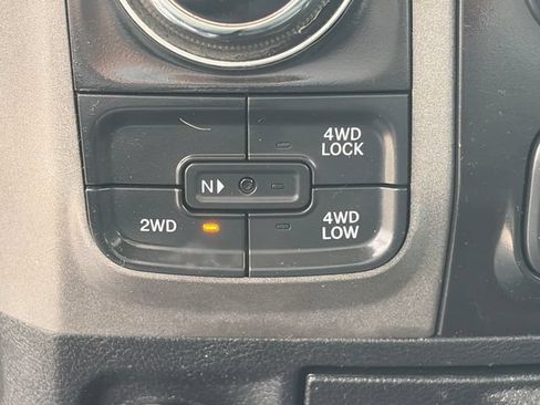 Used 2018 RAM 1500 Express w/ Express Value Package AWD/4WD image 35