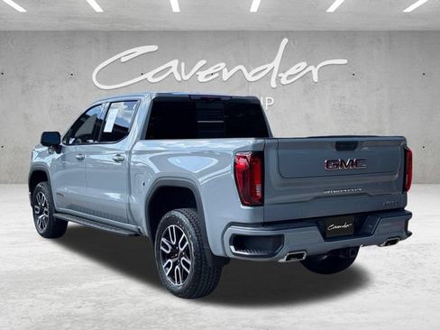 Used 2024 GMC Sierra 1500 AT4 w/ Technology Package AWD/4WD image 17