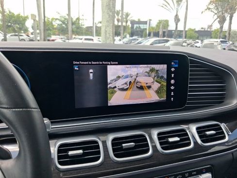 Used 2020 Mercedes-Benz GLS 450 4MATIC image 23