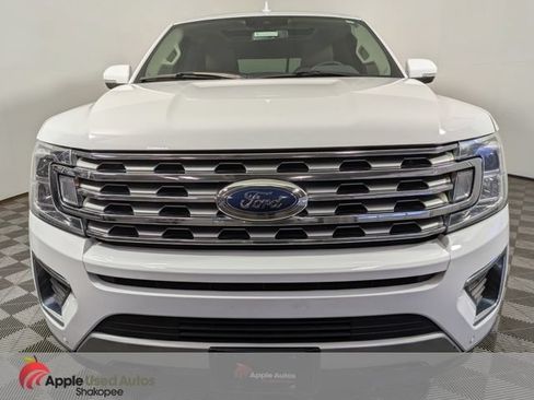 Used 2018 Ford Expedition Limited w/ Equipment Group 301A AWD/4WD image 2