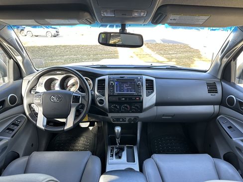 Used 2013 Toyota Tacoma 4x4 Double Cab image 28