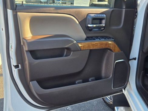 Used 2015 GMC Sierra 2500 SLT image 18