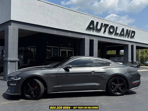 Used 2019 Ford Mustang GT Premium RWD image 4