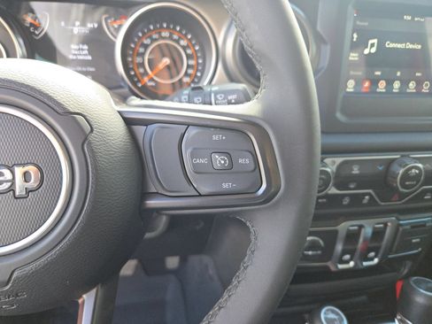 Used 2023 Jeep Wrangler Sport AWD/4WD image 19