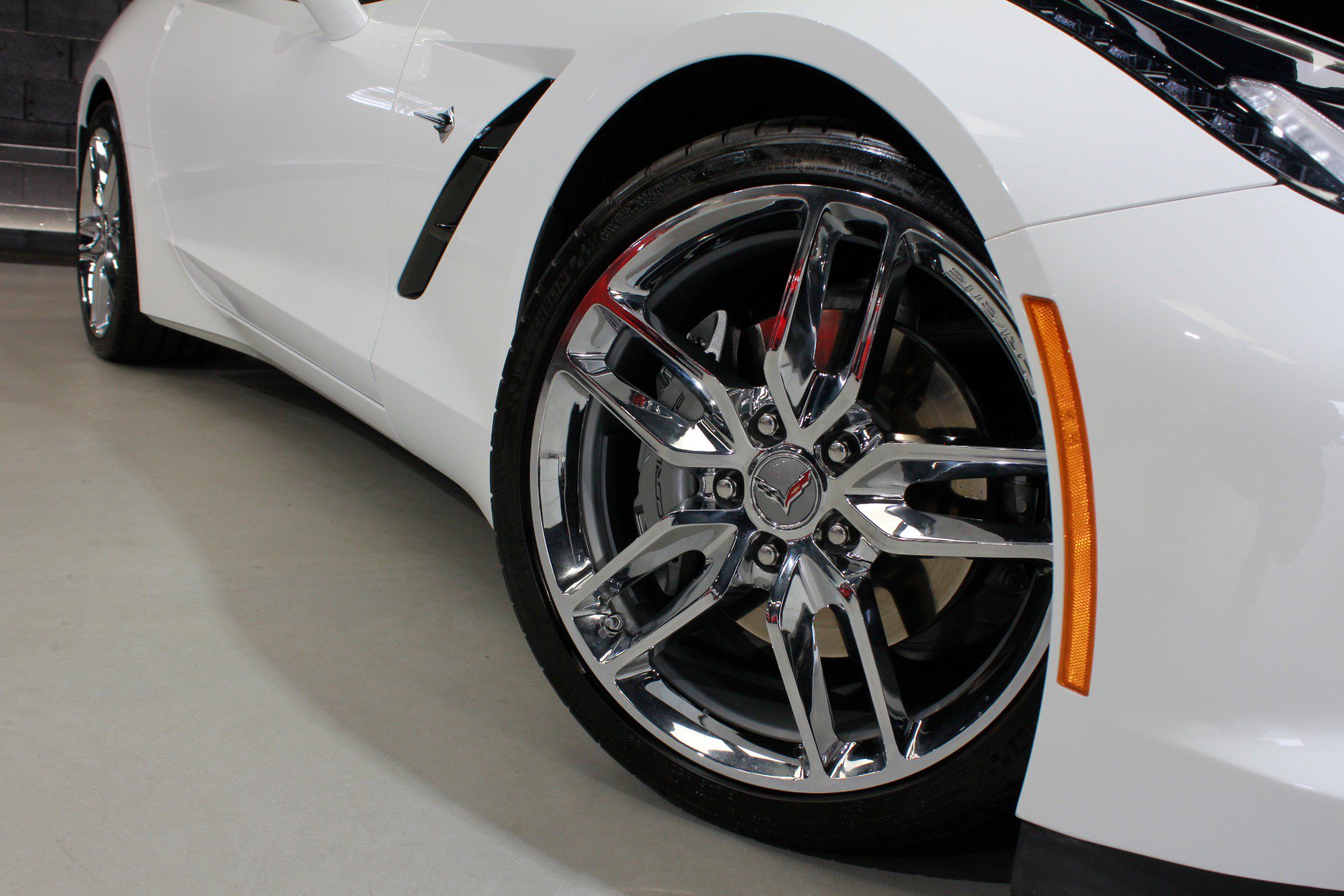 Used 2019 Chevrolet Corvette Stingray Coupe w/ 3LT Preferred Equipment Group RWD image 28