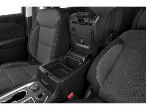 Used 2021 Chevrolet Traverse LT FWD image 18