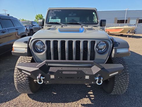 Used 2023 Jeep Wrangler Unlimited Rubicon 4xe w/ Cold Weather Group AWD/4WD image 13