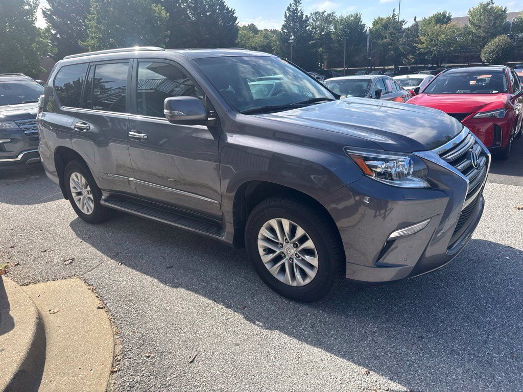 Used 2018 Lexus GX 460 Premium w/ Premium Package AWD/4WD image 4