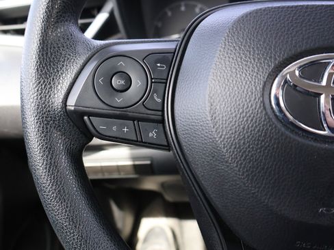 Used 2024 Toyota Corolla LE image 28