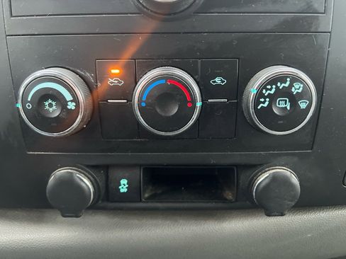 Used 2013 GMC Sierra 2500 W/T w/ Snow Plow Prep Package image 25