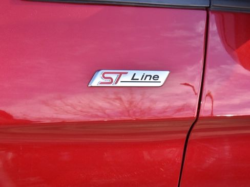 Certified 2022 Ford Edge ST-Line image 36