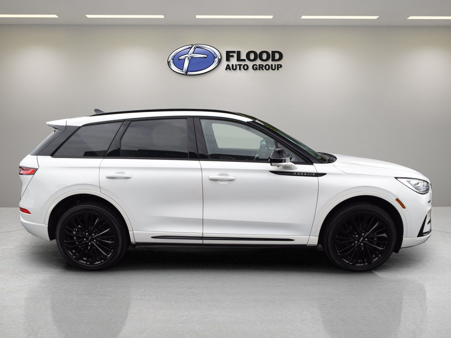 Used 2023 Lincoln Corsair Reserve w/ Equipment Group 201A AWD/4WD image 3