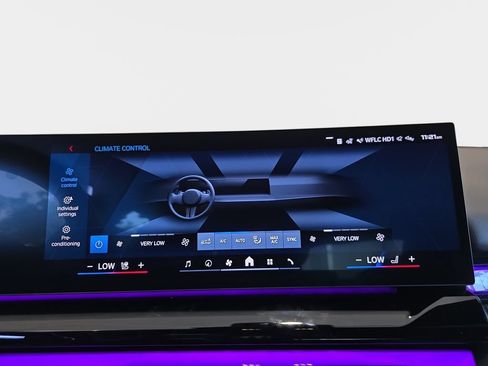 New 2026 BMW M5 w/ Carbon Package AWD/4WD image 18