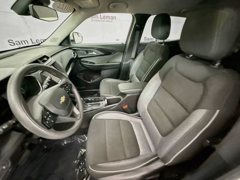Used 2022 Chevrolet TrailBlazer LT w/ LPO, Blackout Package FWD image 20