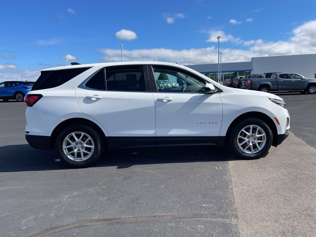 Used 2024 Chevrolet Equinox LT AWD/4WD image 6