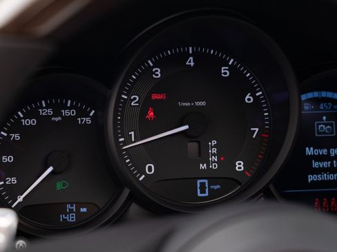 Certified 2026 Porsche Macan AWD/4WD image 25