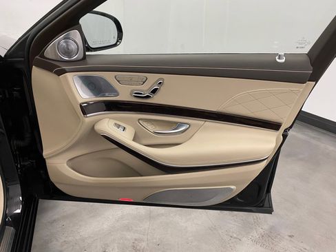 Used 2018 Mercedes-Benz Maybach S 560 4MATIC image 52
