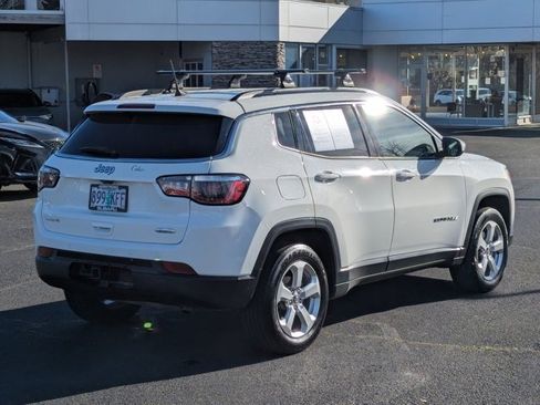 Used 2017 Jeep Compass Latitude w/ Popular Equipment Group image 5