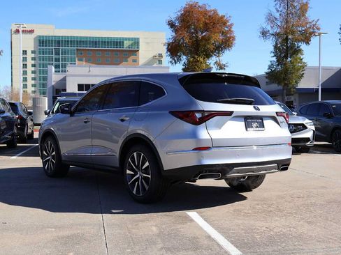 Certified 2026 Acura MDX w/ Technology Package FWD image 4