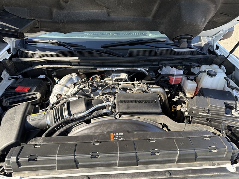 Used 2025 Chevrolet Silverado 3500 LT w/ Safety Package AWD/4WD image 32
