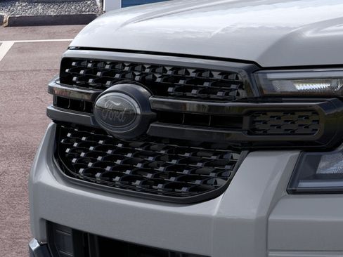 New 2026 Ford Ranger XLT w/ Black Appearance Package AWD/4WD image 17