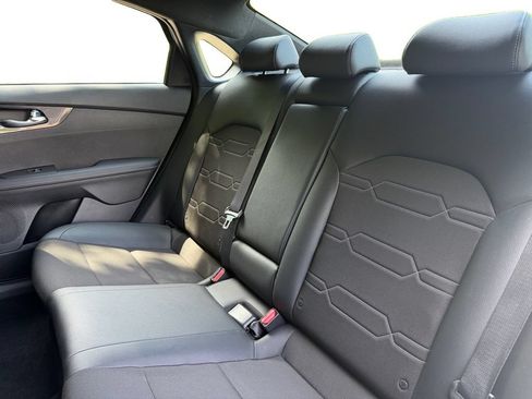 Used 2022 Kia Forte GT-Line FWD image 13