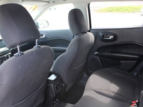 Used 2019 Jeep Compass Sport FWD image 17