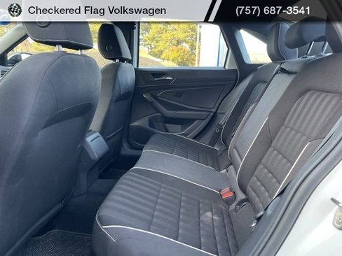 Used 2023 Volkswagen Jetta Sport image 26