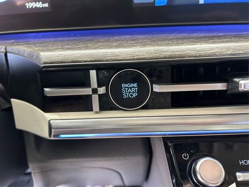 Used 2025 Hyundai Santa Fe Calligraphy image 29