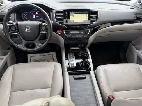 Used 2019 Honda Pilot Elite image 11