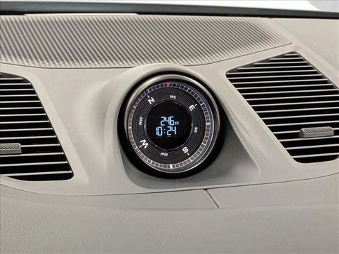 Used 2025 Porsche Cayenne GTS image 27