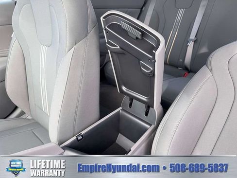 New 2026 Hyundai Elantra Sport FWD image 18