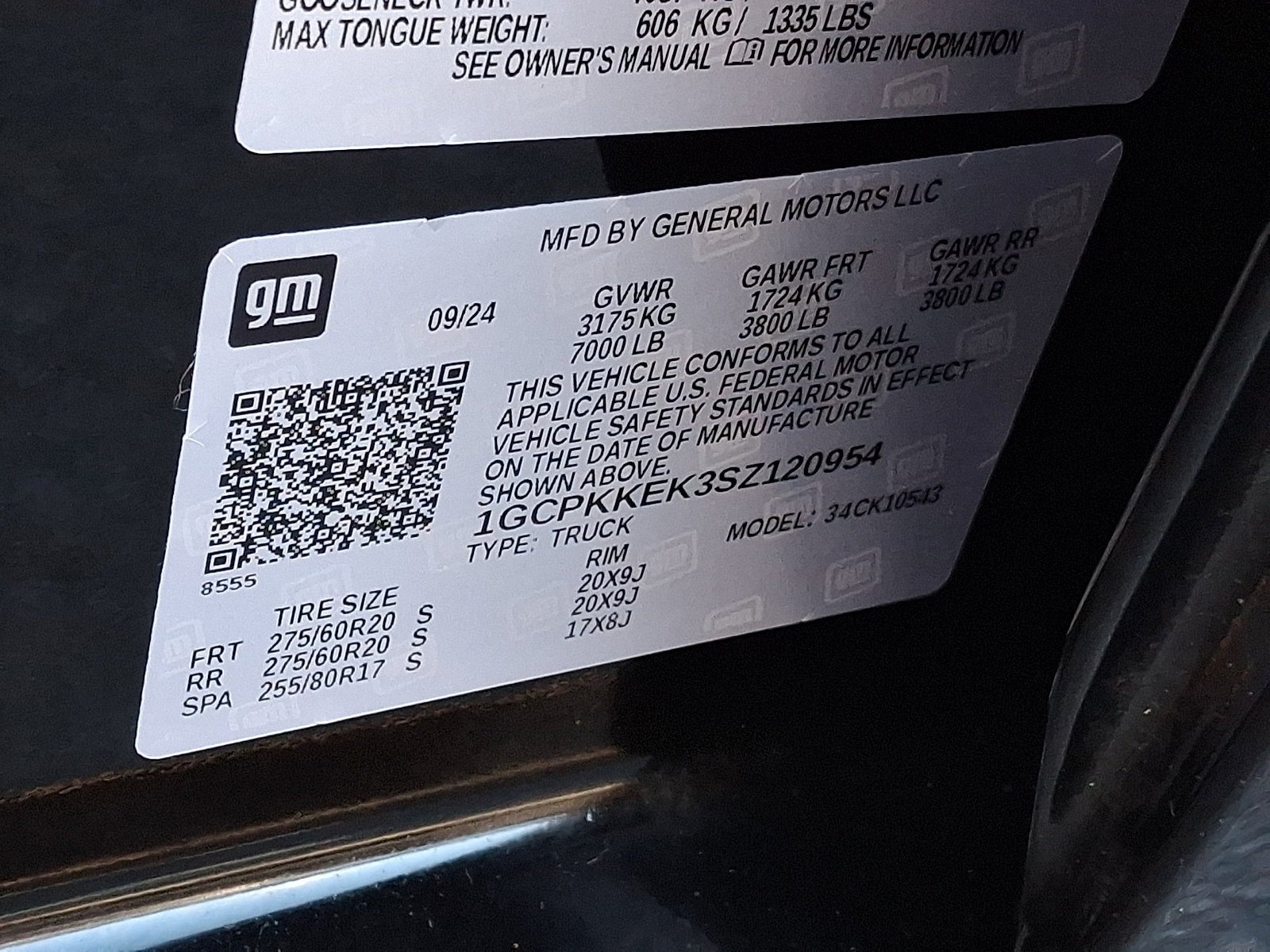 Used 2025 Chevrolet Silverado 1500 LT AWD/4WD image 26