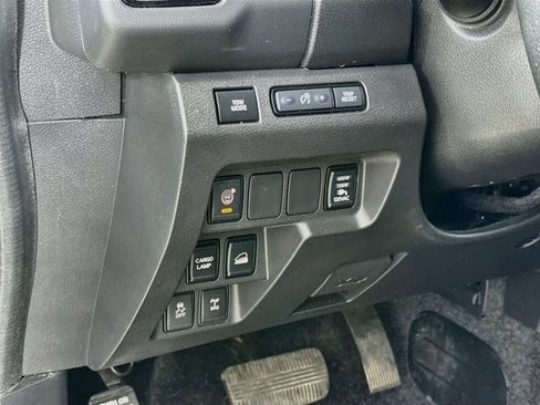 Used 2022 Nissan Frontier PRO-4X AWD/4WD image 12