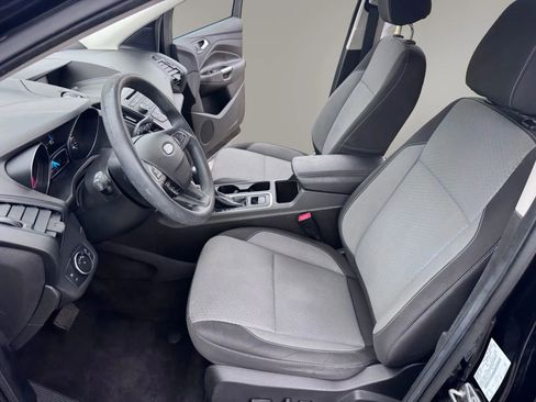 Used 2017 Ford Escape SE FWD image 14