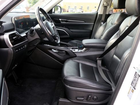 Used 2025 Kia Telluride S AWD/4WD image 33