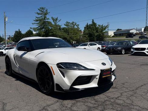 Used 2021 Toyota Supra w/ Safety & Technology Package RWD image 3