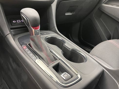 Used 2023 Chevrolet Equinox RS w/ LPO, Floor Liner Package FWD image 26