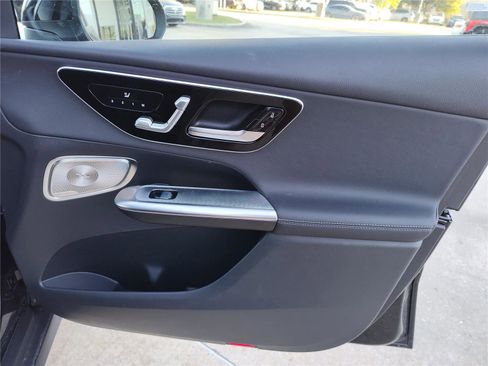 New 2025 Mercedes-Benz GLC 300 4MATIC image 23