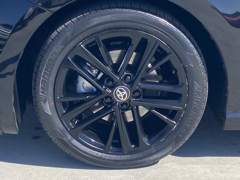 Certified 2025 Toyota Camry SE image 8