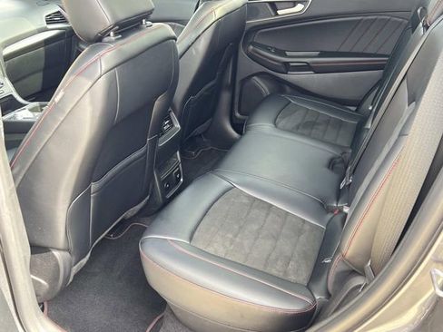 Certified 2024 Ford Edge ST-Line image 13