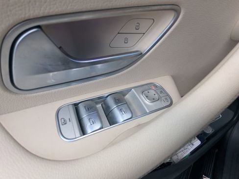 Used 2020 Mercedes-Benz GLE 350 4MATIC image 9