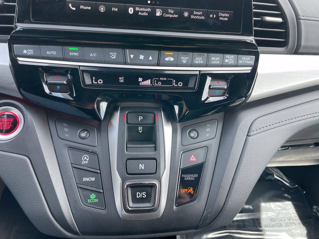 Used 2025 Honda Odyssey Sport-L image 12