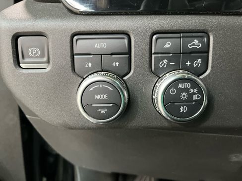 Certified 2024 GMC Sierra 1500 SLT w/ SLT Convenience Package image 21