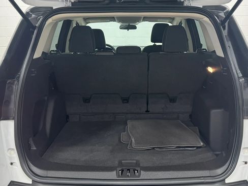 Used 2017 Ford Escape SE w/ Equipment Group 201A image 26